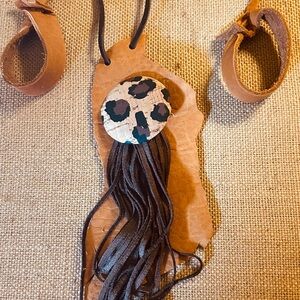 Leather Jewelry Set with Leopard Print Pendant
